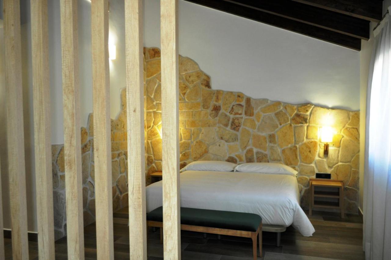 Hostal Restaurante Villa De Brihuega Exteriör bild